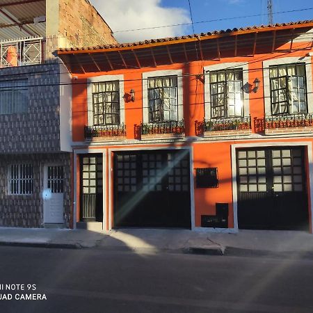 Апарт отель Hogar Colonial Богота Экстерьер фото